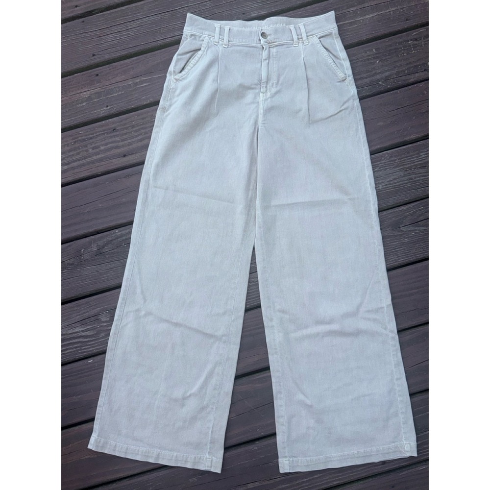 American Eagle Outfitters Wide-Leg High-Waist Pants in Light Gray